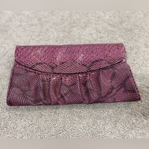 ⭐️5/$25⭐️ Purple Clutch